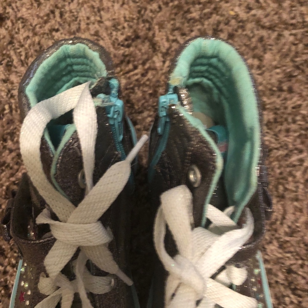 Sketchers twinkle toes shoes - Picture 5 of 11